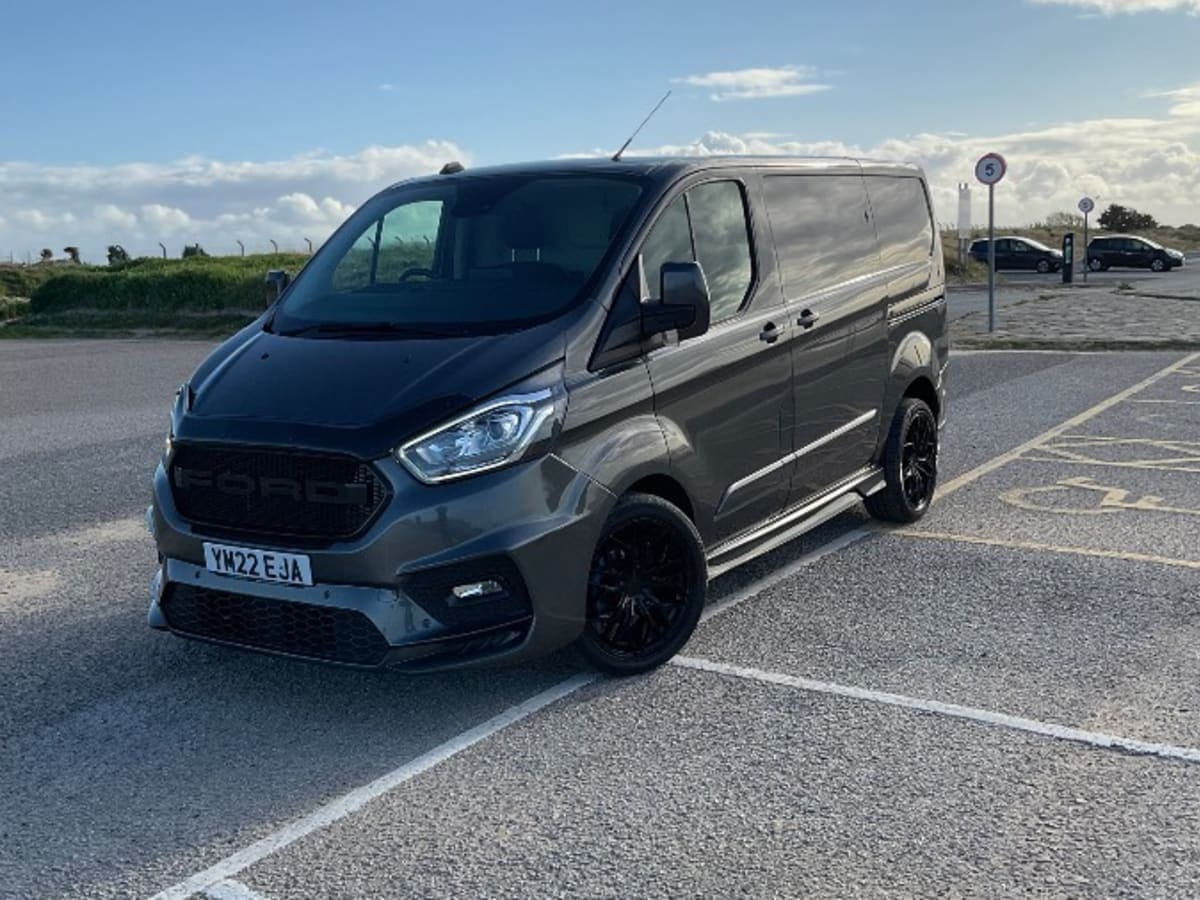 Mint No VAT van £23000 - Image 1