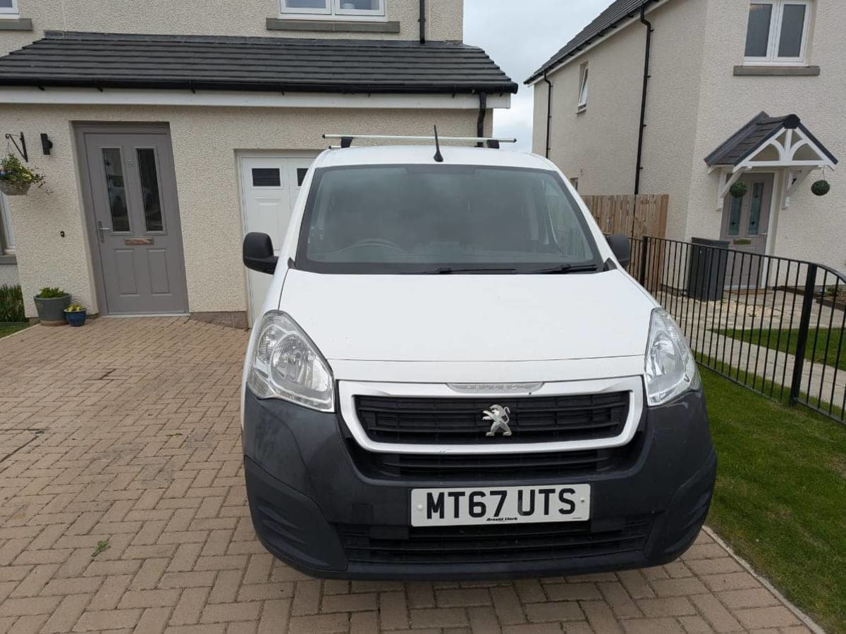 Peugeot Partner Professional - Modified Camper - Image 1
