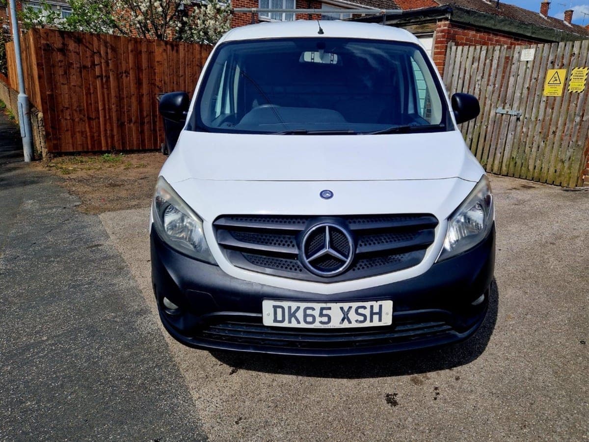 VAT FREE MERCEDES - Image 1