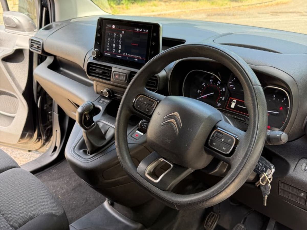 2019 Citroen Berlingo 1000 Driver - Image 1