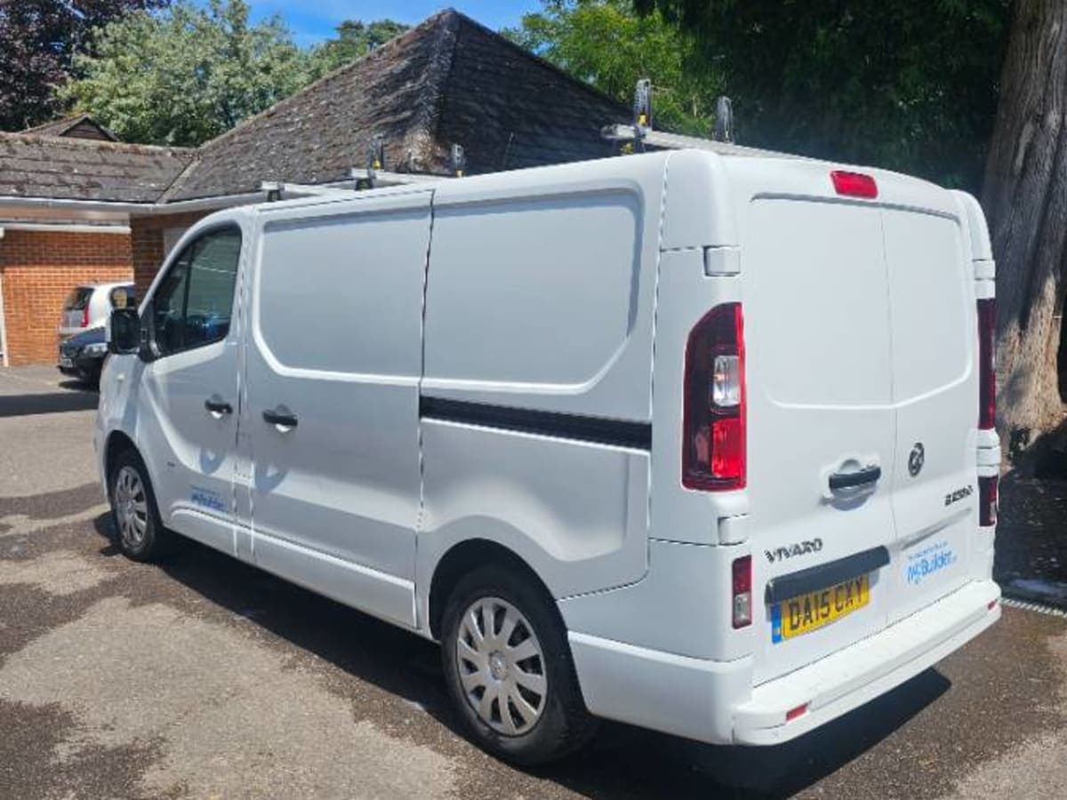 NO VAT* 2015 vauxhall vivaro sportive - Image 1