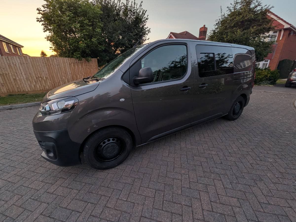 Brilliant van ready for work or to covert - Image 1
