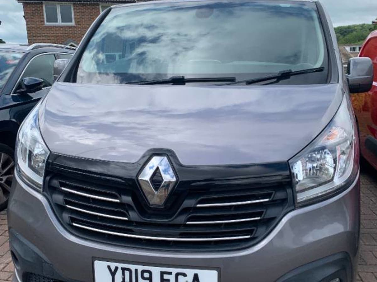 RENAULT TRAFIC LL29 SPORT NAV ENGY DCI panel van - Image 1