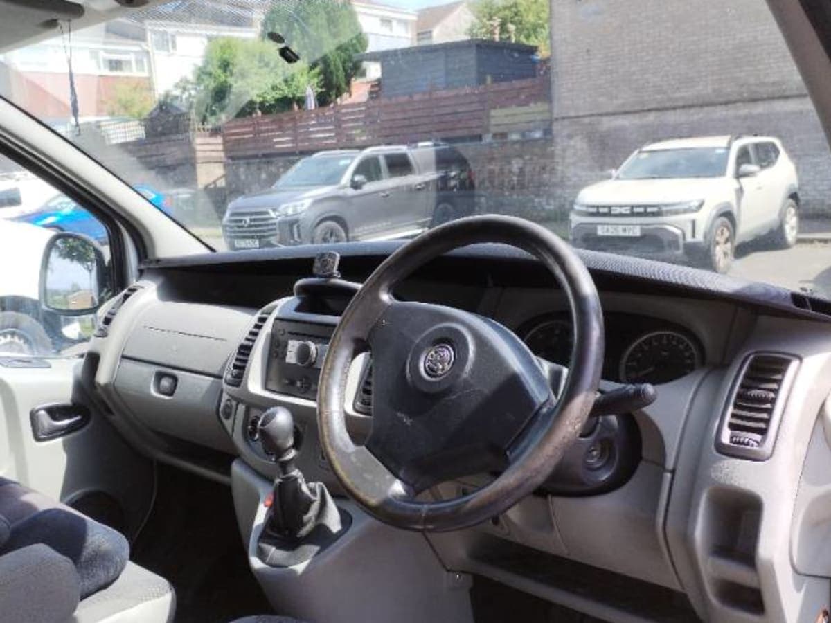 Vauxhall Vivaro 2008 – £1600 Reliable used work van. 2008 (58 plate), silver, fitted with roof rack, tow bar, full plywood lining and custom wooden shelving. Ideal cheap van for work, trades or first-time buyers. Starts and drives well. Ready to work - Image 1