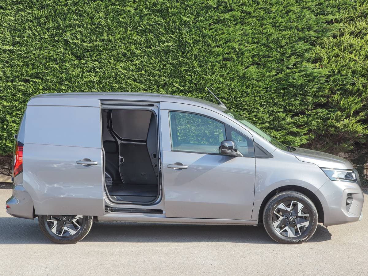 2024 (24) Nissan Townstar Acenta 1.3TCE 130 BHP Van - Image 1