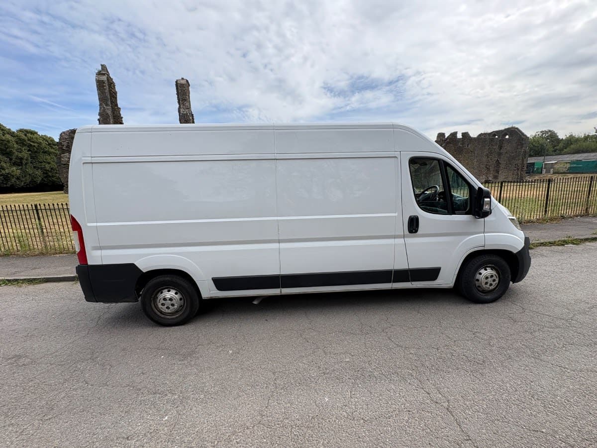 2023 Citroen Relay Blue HDI 35 Enterprise Edition - Image 1