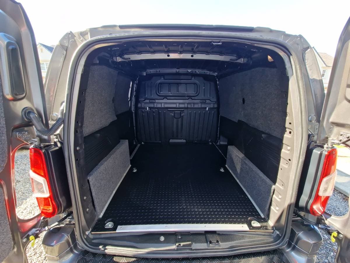 Citroën berlingo driver 1.5 bluehdi mint condition - Image 1