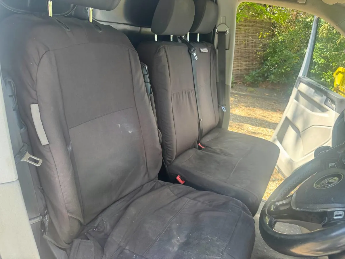 VW Transporter - 2018 - LWB - Auto - Image 1