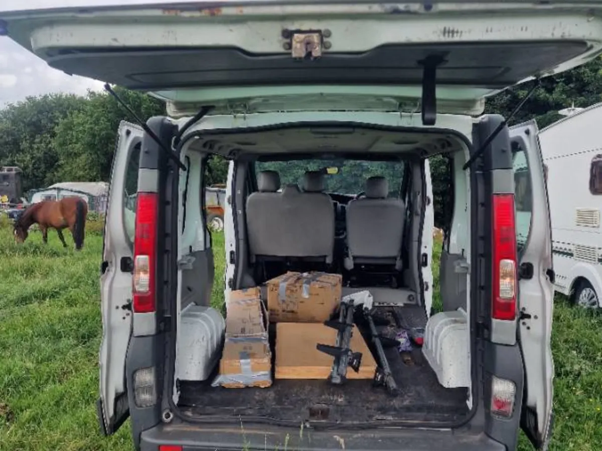 Twin Side Doors and Rear Barn Door VIVARO VAN MOT, Drive it away - Image 1