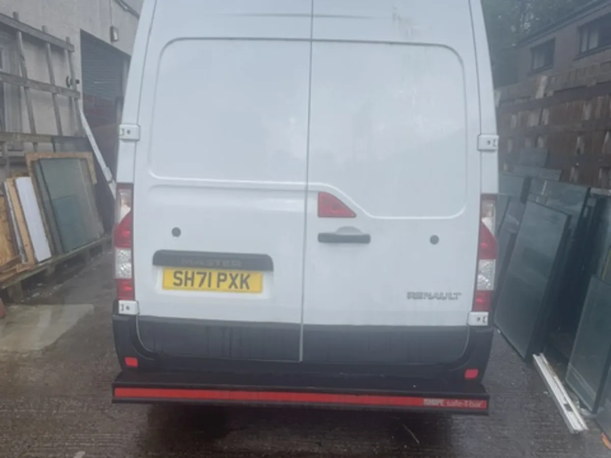 van - Image 1