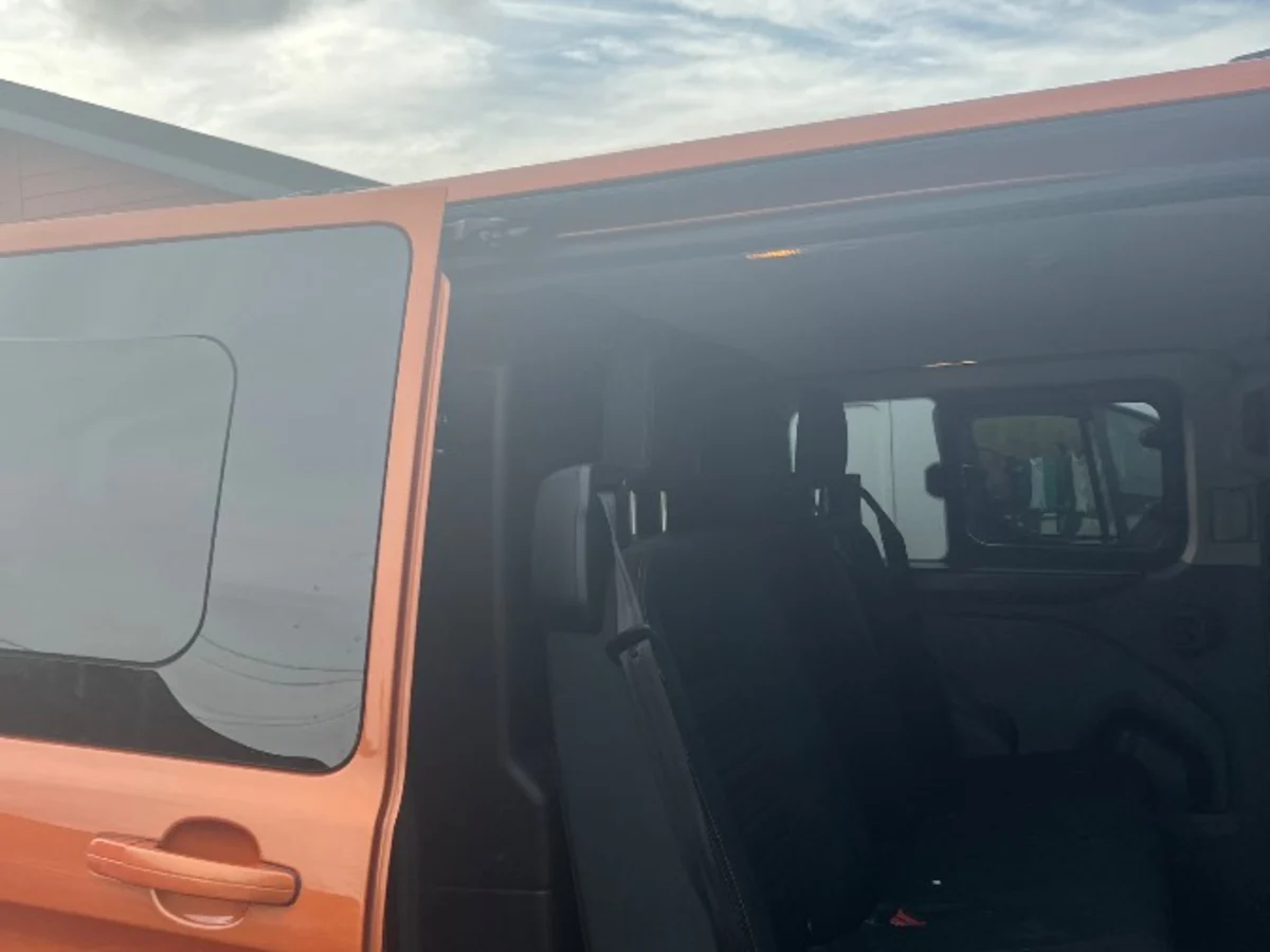 Ford transit custom crew van - Image 1