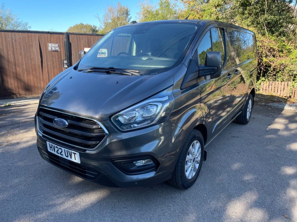Transit custom limited in magnetic grey 2022 - Image 1