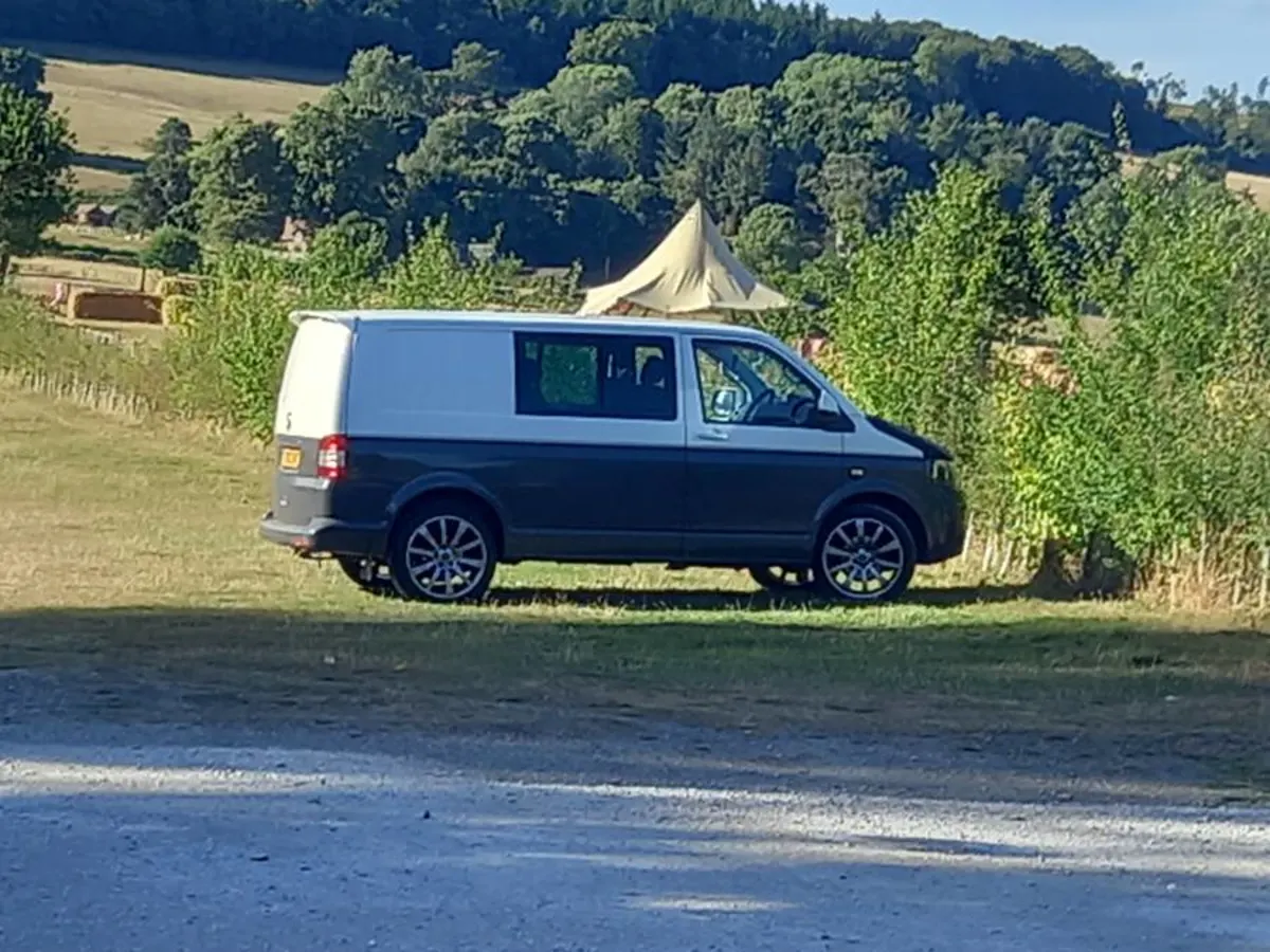 VW Transporter 5 seater T5 for sale. - Image 1