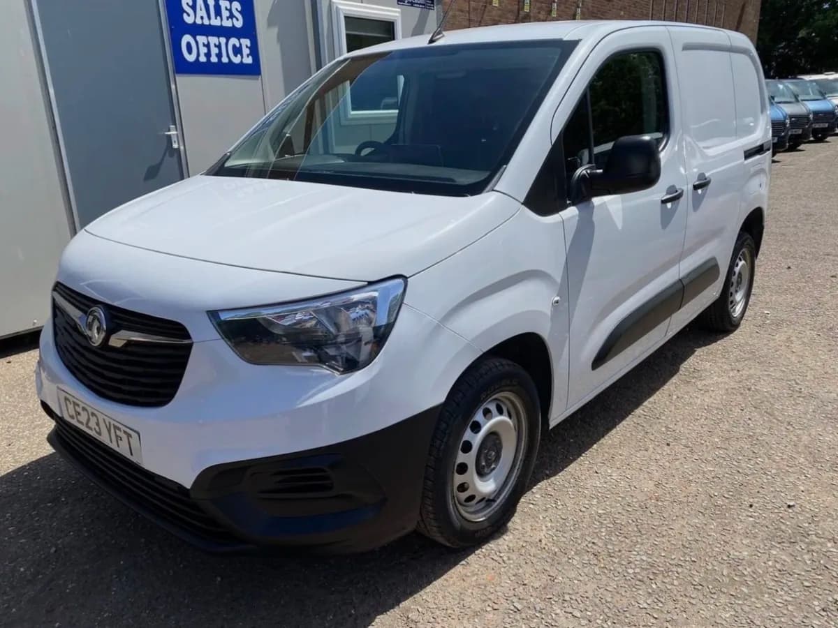2023 23 Reg Vauxhall Combo Prime 1.5 Turbo D Euro 6 Air Con Plus VAT - Image 1