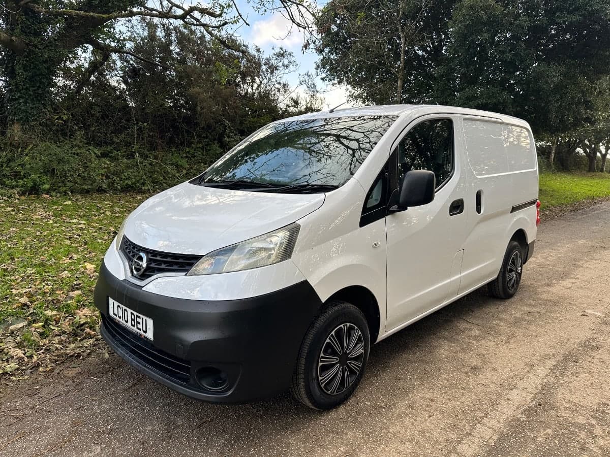 2010 (10) NISSAN NV200 SE 1.5 DCI SWB CAMPER/DAY VAN - ONLY 69000 MILES! - Image 1