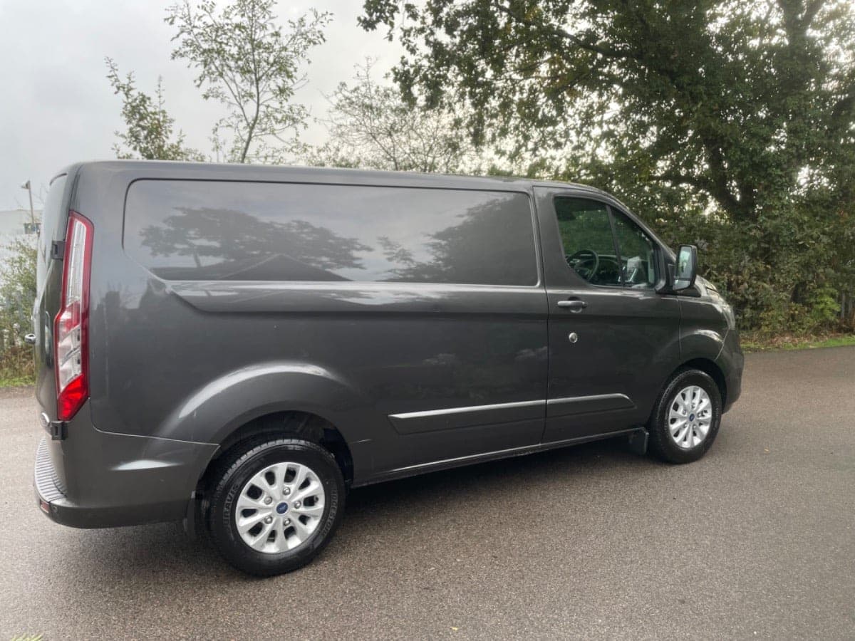Transit custom limited 22 in magnetic grey - Image 1
