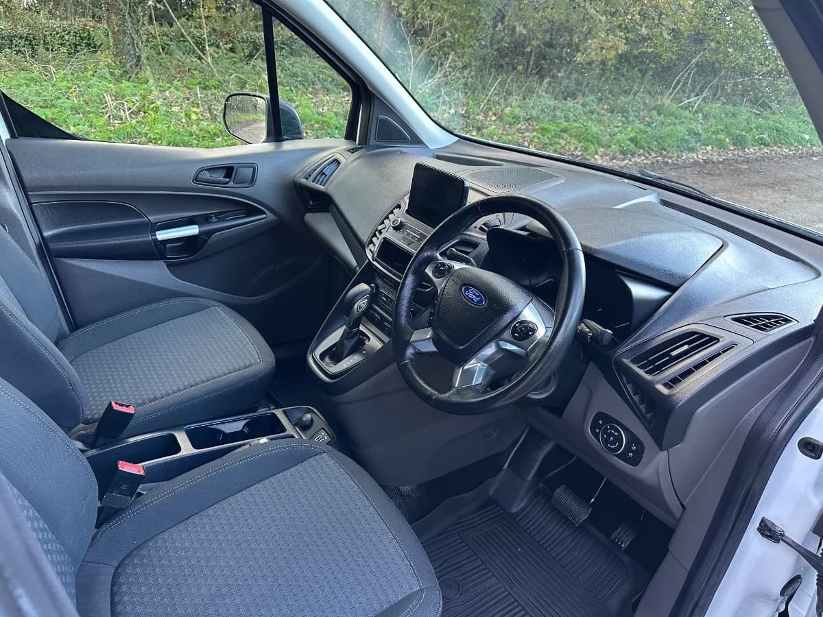 2020 (70) FORD TRANSIT CONNECT 230 TREND L2 1.5 TDCI ECOBLUE 120BHP AUTOMATIC LONG WHEEL BASE 5 SEAT DOUBLE CAB CREW VAN - Image 1
