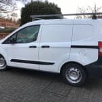 Clean 2 owner van - Thumbnail 3
