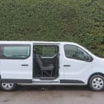 2024 (73) Renault Trafic LL30 Business 2.0dci 145bhp, L2 LWB 9 Seat Minibus - Thumbnail 8