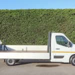 2023 (23) Renault Master LL35 FWD Business Energy 13'2" / 4M LWB Dropside Pick Up - Thumbnail 4