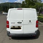 Clean and tidy Peugeot Expert, wooden fitted cargo area, 2 sliding doors, car play, parking sensors, opening bulkhead - Thumbnail 8