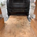 Clean and tidy Peugeot Expert, wooden fitted cargo area, 2 sliding doors, car play, parking sensors, opening bulkhead - Thumbnail 1