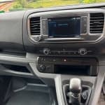 Clean and tidy Peugeot Expert, wooden fitted cargo area, 2 sliding doors, car play, parking sensors, opening bulkhead - Thumbnail 9
