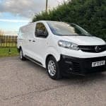 Vauxhall Vivaro Dynamic 1.5 L2 - Belt/Pump, FSH, 2 keys, 2 owners - Thumbnail 1