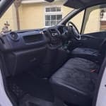 Low mileage 43k Vauxhall Vivaro - Thumbnail 3