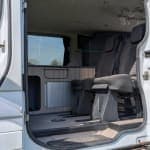 Vivaro Camper - Thumbnail 1