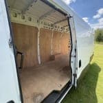 LOW MILEAGE IVECCO HIGH ROOF LWB - Thumbnail 9