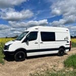 VW Crafter Camper - Thumbnail 3