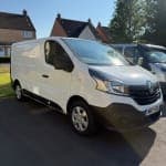 Renault traffic van - Thumbnail 1