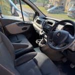 Renault traffic van - Thumbnail 5