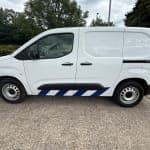 Peugeot Partner Professional Premium EV Auto 40,000 miles - Thumbnail 3