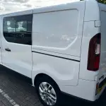 2021 Nissan NV300 Tekna 145 Crew Van - 2.0 Diesel - 78k Miles - Fresh MOT & Major Service - Thumbnail 6