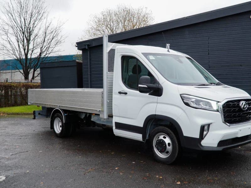 new MAXUS DELIVER 9 Drop side