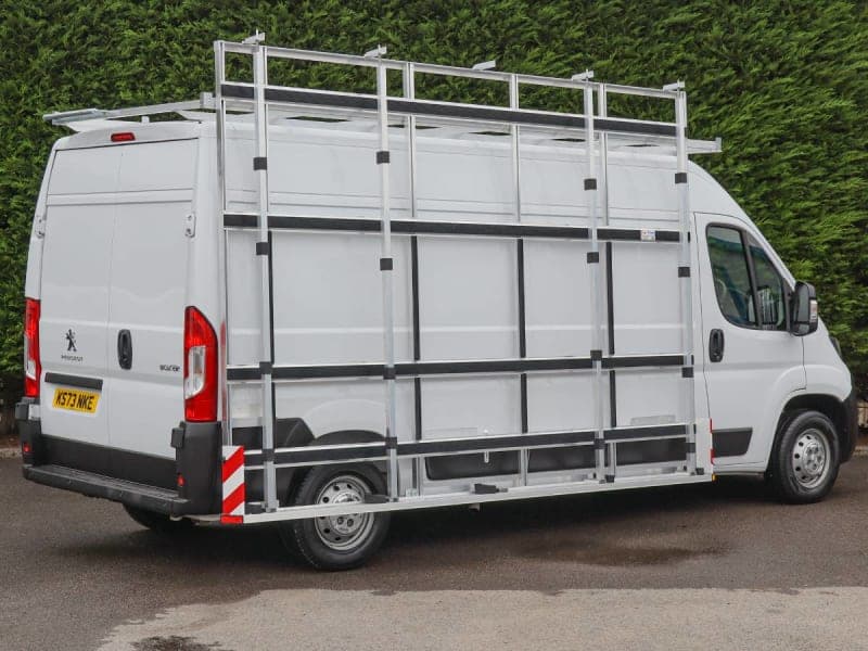 Peugeot Boxer Glass Rack Van