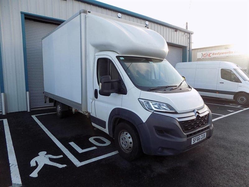 IN STOCK . CITROEN RELAY LUTON WITH T/LIFT ULEZ COMP