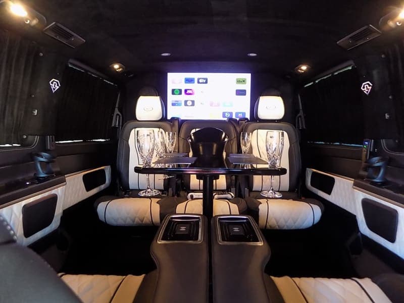 KC WELCOMES YOU ABOARD ..... SIMPLY STUNNING ...