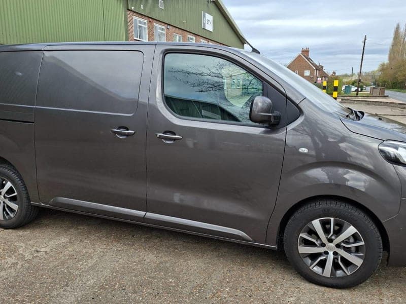 Toyota Proace Design, MWB,2L Diesel. (120PS),Manual,grey. ULEZ Compliant. 3 seats, 6doors. Full Toyota service history One year MOT. Toyota warranty (Excellent condition and Very low mileage) NO VAT