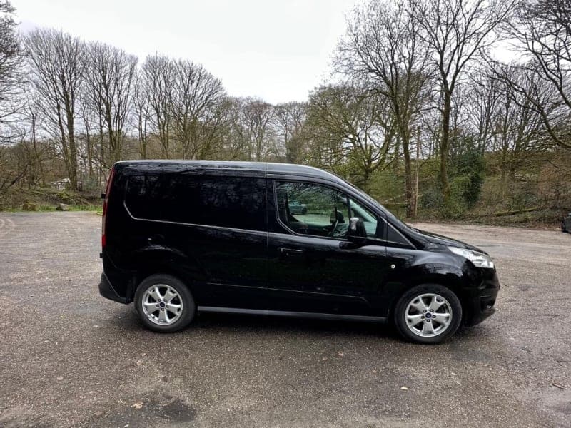 Ford transit connect trend 2017 1,5tdci 120PS Black 6speed 3seater(cambelt changed).