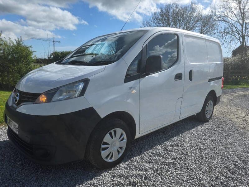 Nissan NV200 1.5 Dci Acenta 1 YR MOT FSH 58MPG Euro 6 Crew Van/Double Cab Gruau Folding Rear Seats