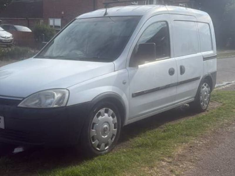 2017 Vauxhall Combo van 1248cc