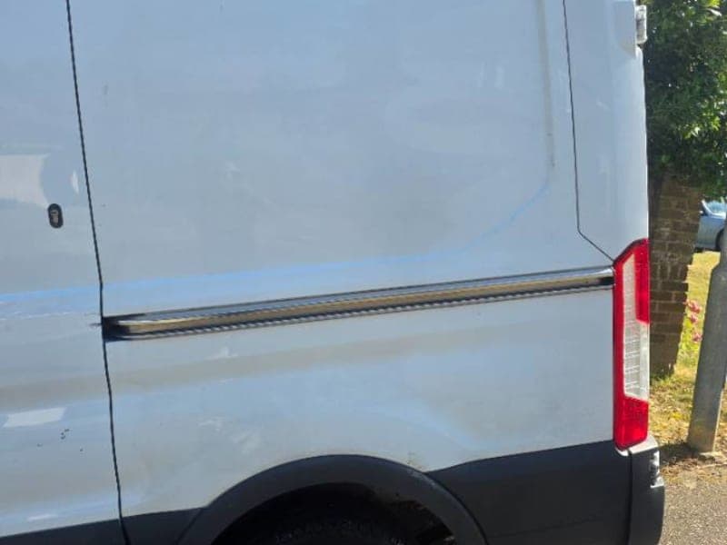 Ford Transit 330 White L2 H2