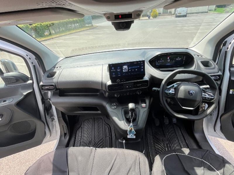 2025 (74) Peugeot Partner professional L1 BHDI