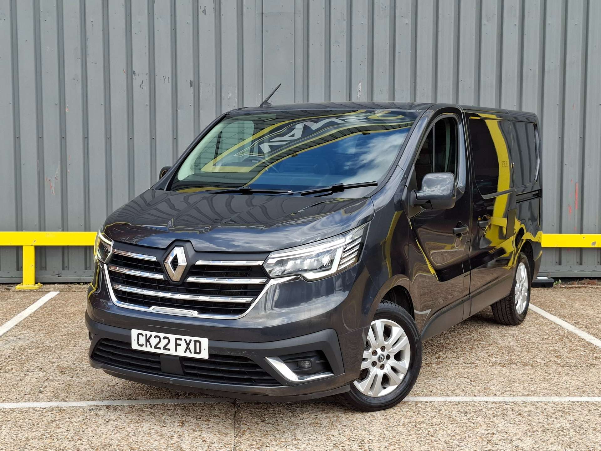 Renault Trafic 2.0 dCi Blue SL28 Sport Panel Van 5dr Diesel Manual L1 H1 Euro 6 (s/s) (130 ps)