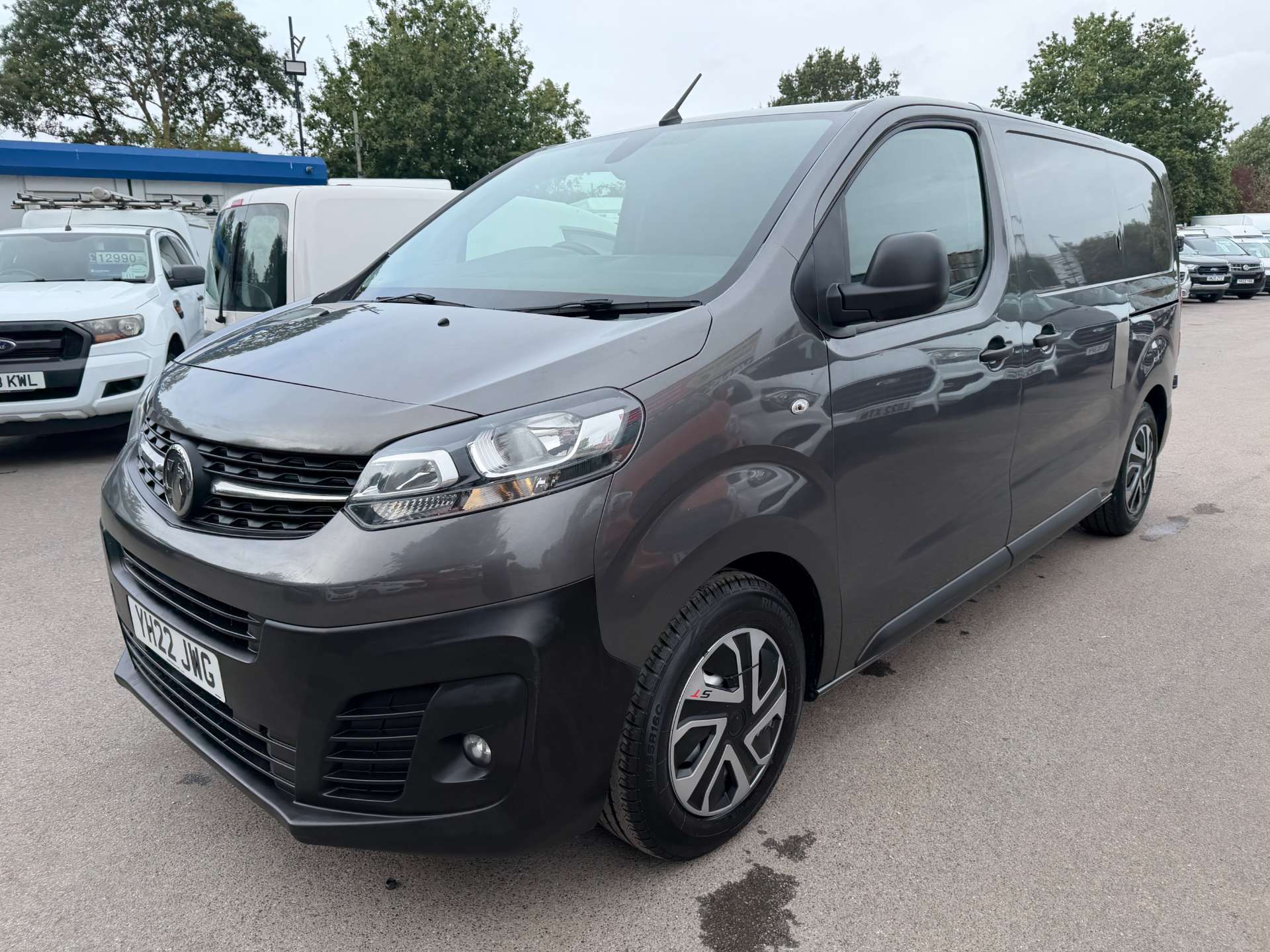 Vauxhall Vivaro 1.5 Turbo D 2700 Dynamic Panel Van 6dr Diesel Manual L1 H1 Euro 6 (s/s) (120 ps)