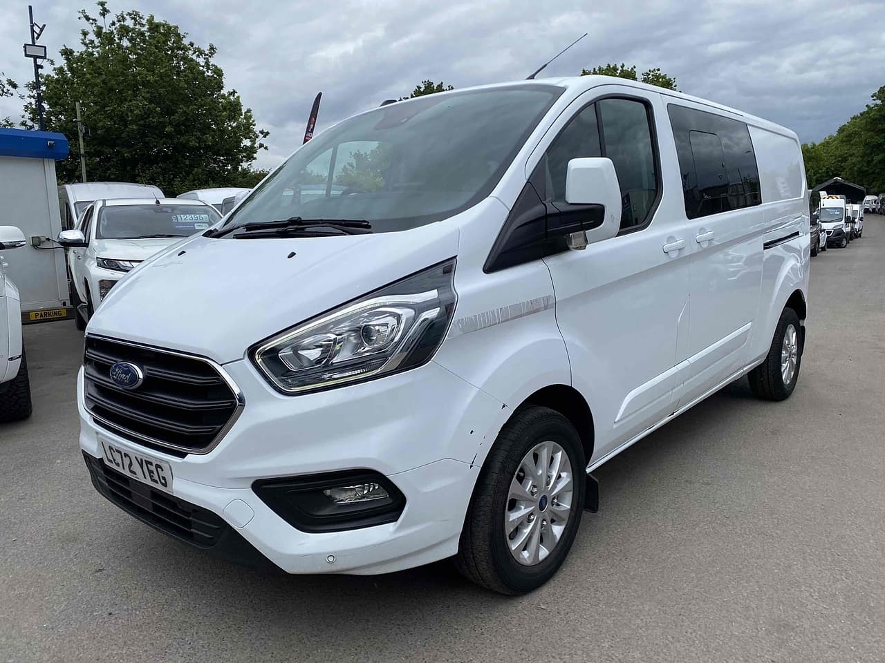 Ford Custom 300 CREW VAN Limited