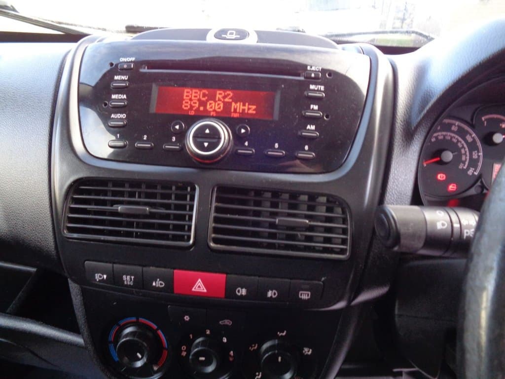 Vauxhall Combo 1.3 CDTi – No VAT | New Timing Chain & Clutch | 1 Year MOT - Thumbnail 6